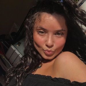 Meet your Posher, Zoe